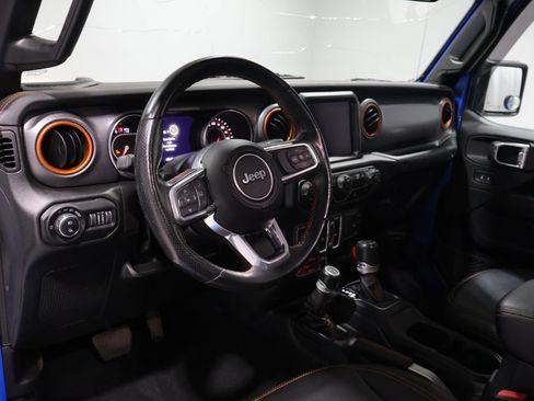 Used 2022 Jeep Gladiator Mojave w/ Cold Weather Group AWD/4WD image 14