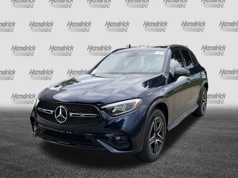 Used 2024 Mercedes-Benz GLC 300 4MATIC w/ AMG Line image 5