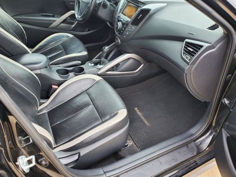 Used 2014 Hyundai Veloster Turbo FWD image 6