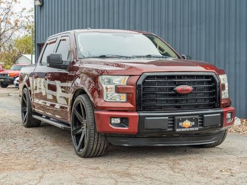 Used 2015 Ford F150 XLT w/ Equipment Group 302A Luxury image 8