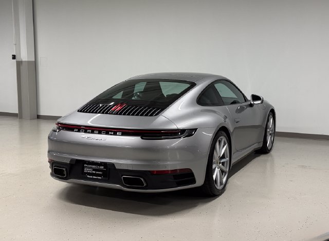 Certified 2024 Porsche 911 Carrera 4 w/ Premium Package AWD/4WD image 9