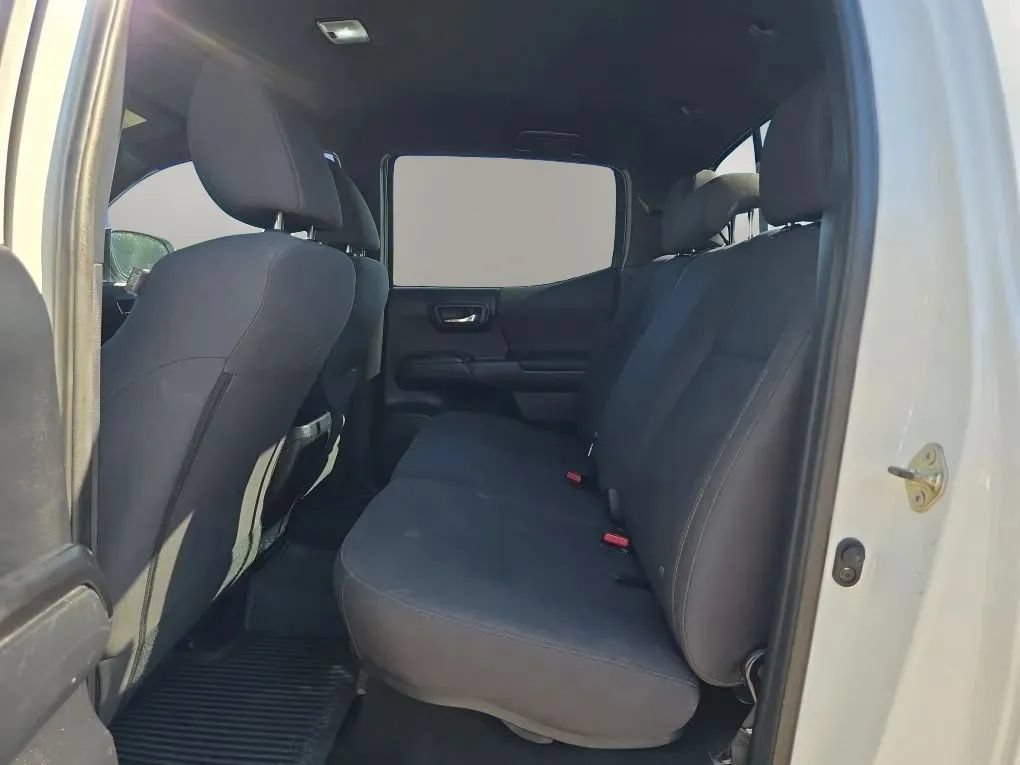 Used 2017 Toyota Tacoma TRD Off-Road w/ Tow Package RWD image 37