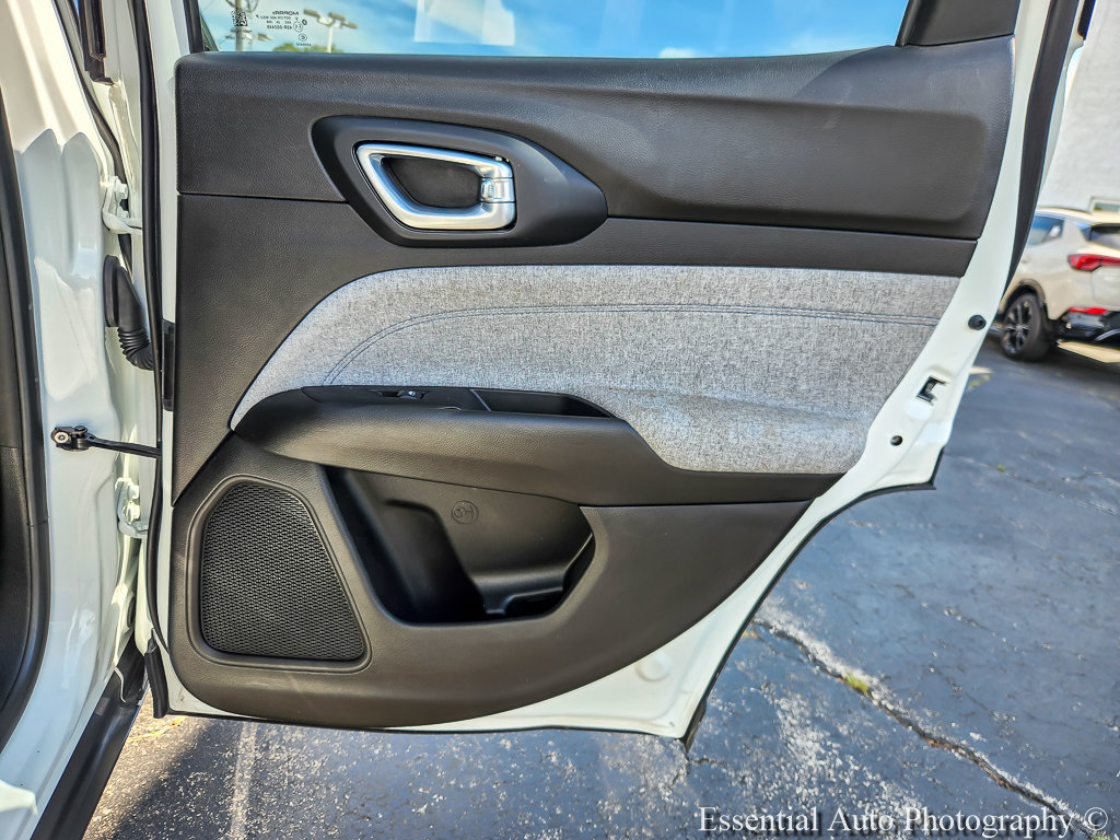 Used 2025 Jeep Compass Sport AWD/4WD image 19