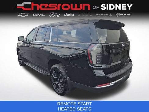 Used 2026 Chevrolet Suburban LT w/ Comfort Package AWD/4WD image 7