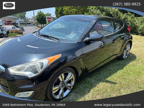 Used 2012 Hyundai Veloster w/ Style Pkg FWD image 12