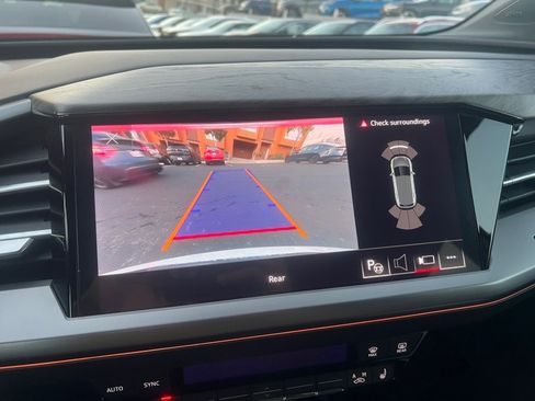 Used 2023 Audi Q4 e-tron Premium Plus w/ Premium Plus image 24