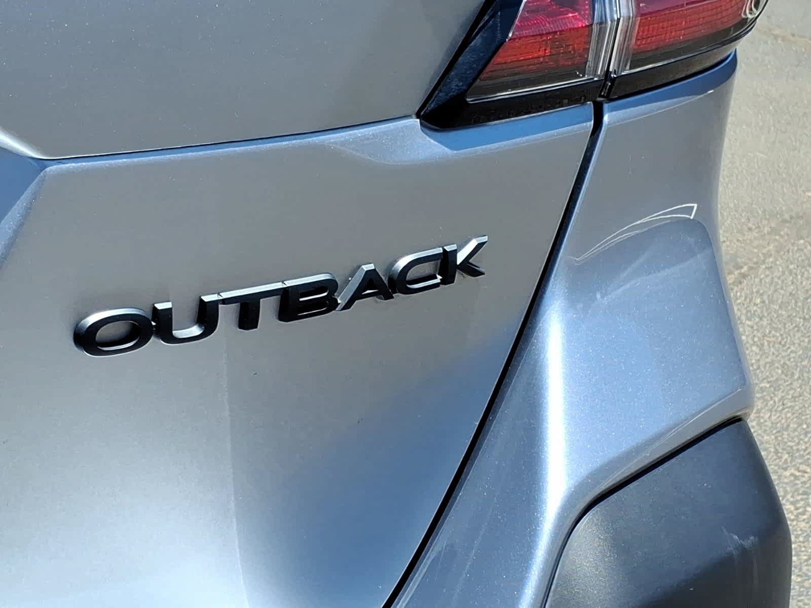 Used 2025 Subaru Outback Onyx Edition AWD/4WD image 14