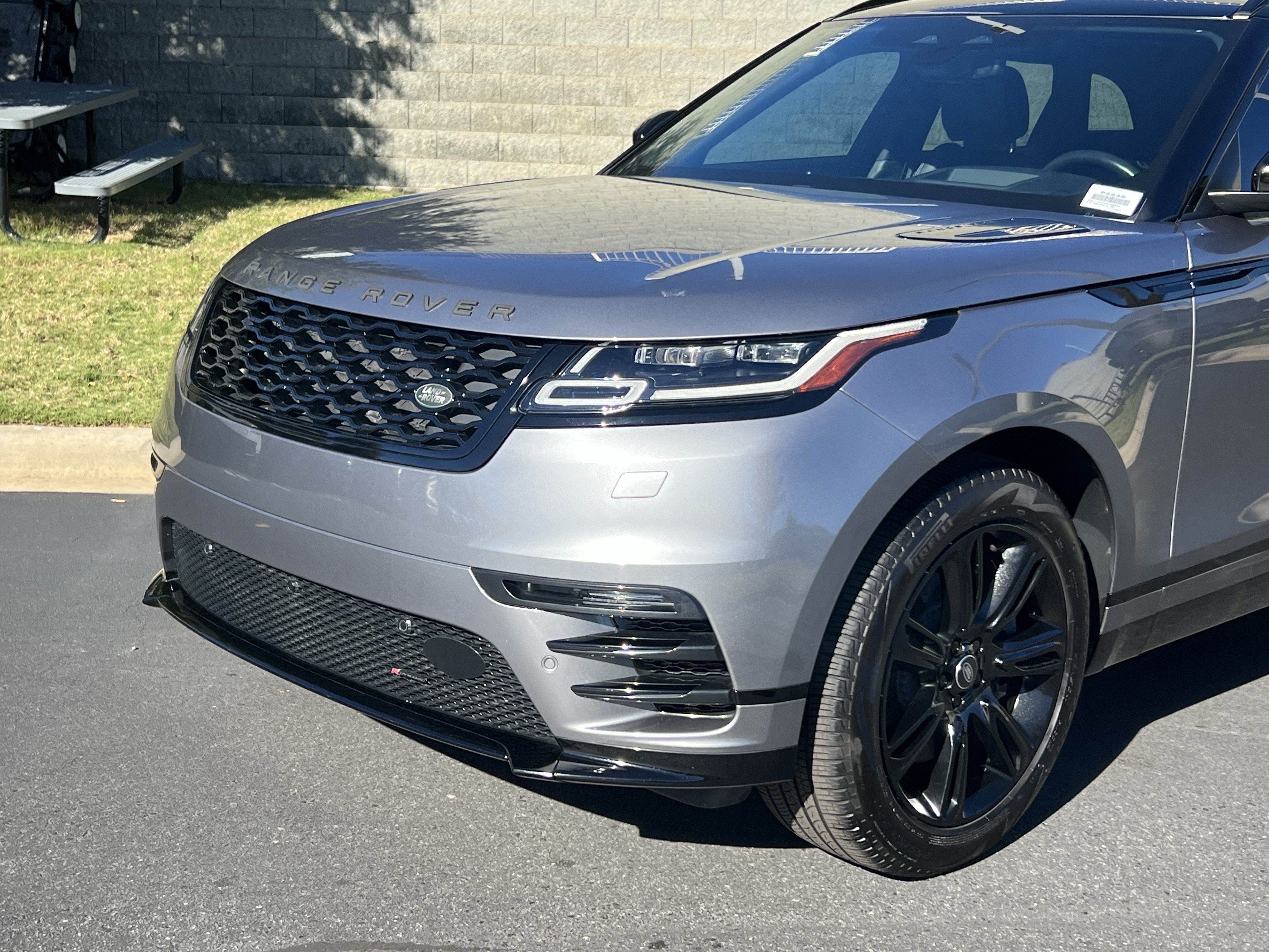 Certified 2023 Land Rover Range Rover Velar R-Dynamic S AWD/4WD image 11