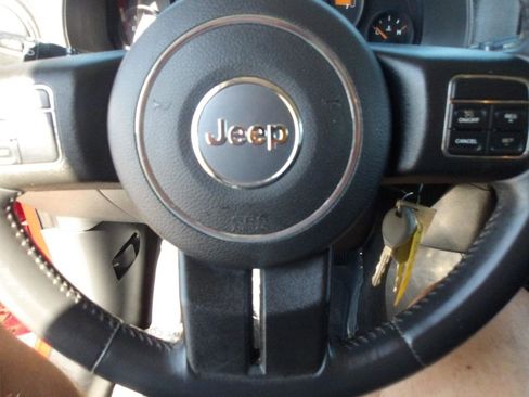 Used 2014 Jeep Patriot Latitude image 20