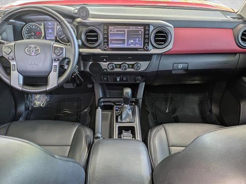 Used 2020 Toyota Tacoma SR5 image 19