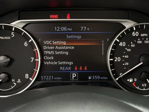 Used 2024 Nissan Altima 2.5 SR FWD image 14