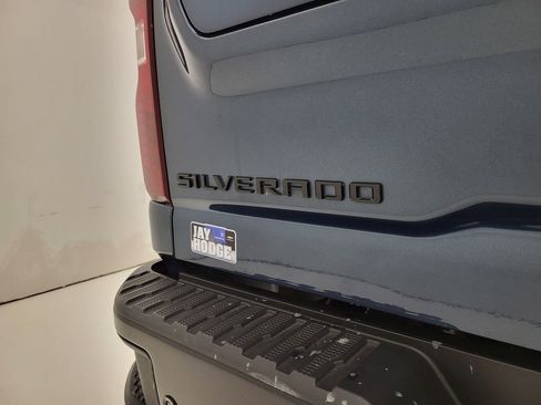 Used 2025 Chevrolet Silverado 2500 Custom w/ Custom Value Package AWD/4WD image 23
