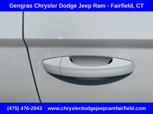 Used 2024 Volkswagen Taos S AWD/4WD image 15