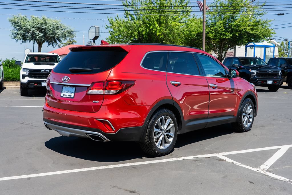 Used 2018 Hyundai Santa Fe SE AWD/4WD image 4