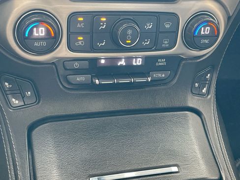 Used 2017 GMC Yukon Denali w/ Open Road Package AWD/4WD image 19