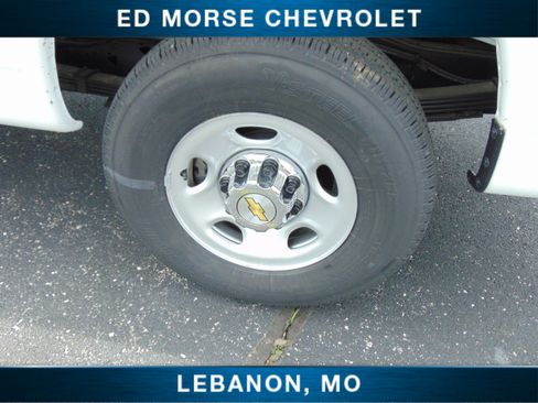 New 2025 Chevrolet Express 3500 w/ Driver Convenience Package image 9