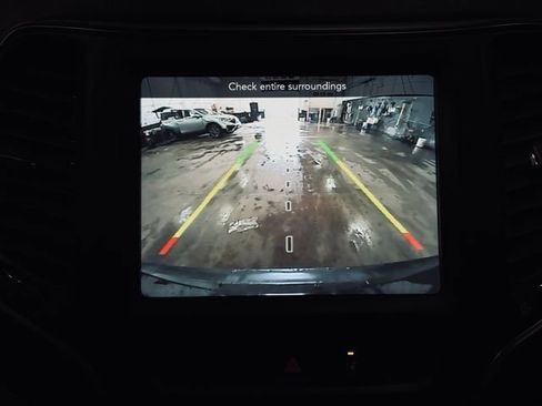 Certified 2022 Jeep Cherokee Trailhawk w/ Comfort/Convenience Group image 38