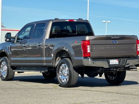 Used 2022 Ford F250 Lariat w/ Chrome Package image 7