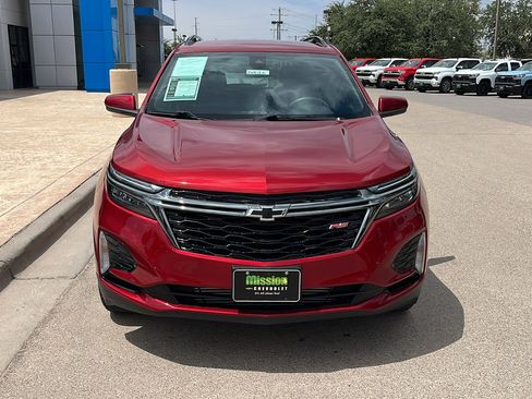 Used 2022 Chevrolet Equinox RS FWD image 2