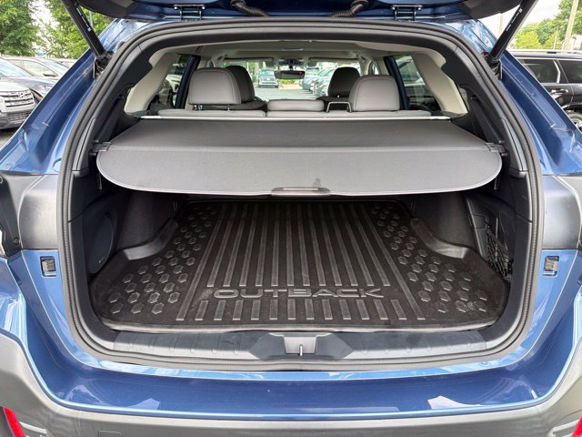 Used 2022 Subaru Outback Limited AWD/4WD image 8