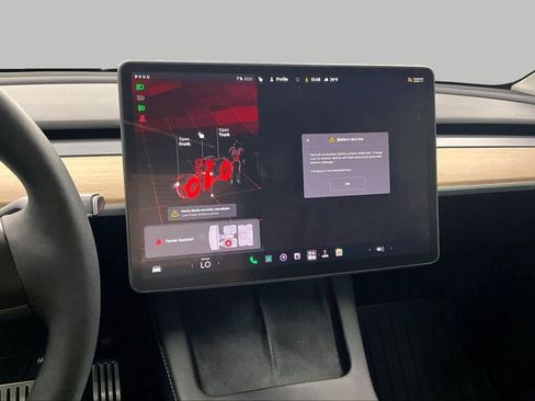 Used 2023 Tesla Model Y Performance AWD/4WD image 6