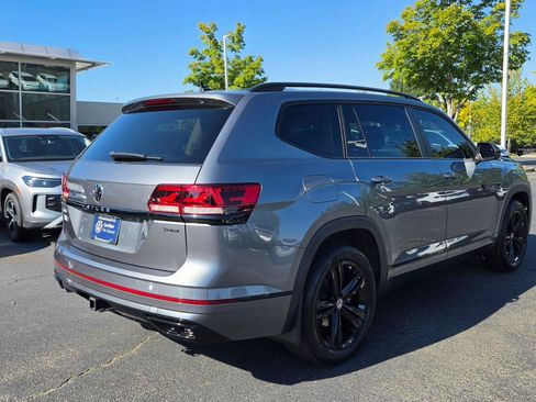 Certified 2023 Volkswagen Atlas SEL R-Line AWD/4WD image 5