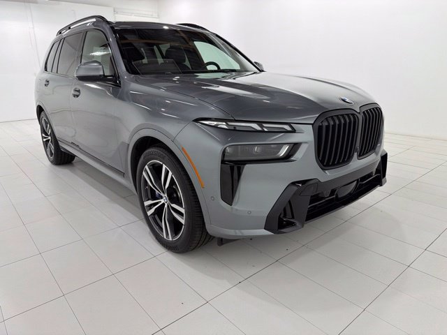 Certified 2024 BMW X7 xDrive40i w/ M Sport Package AWD/4WD image 7