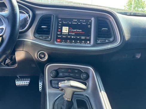 Used 2022 Dodge Challenger R/T Scat Pack w/ Plus Package RWD image 19