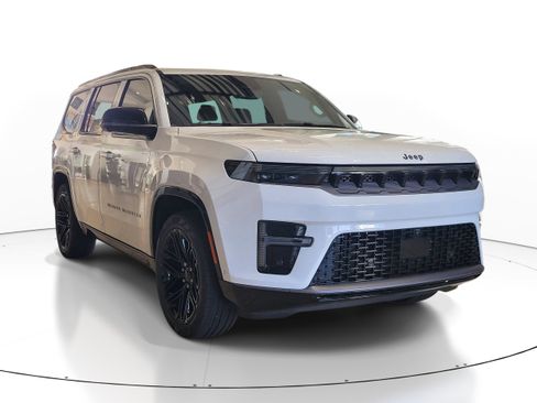 New 2026 Jeep Grand Wagoneer Limited AWD/4WD image 2