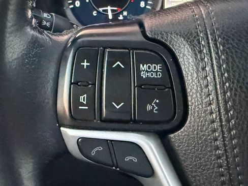 Used 2019 Toyota Sienna XLE FWD image 42