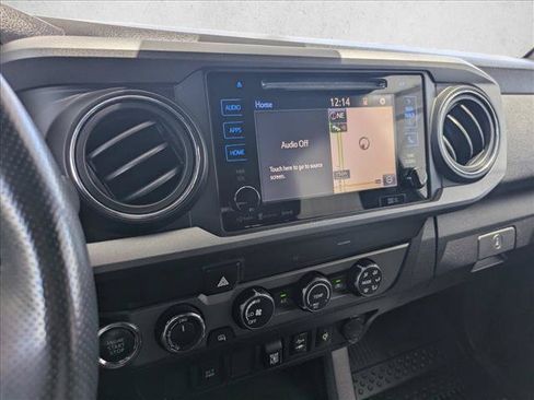Used 2019 Toyota Tacoma TRD Sport AWD/4WD image 11