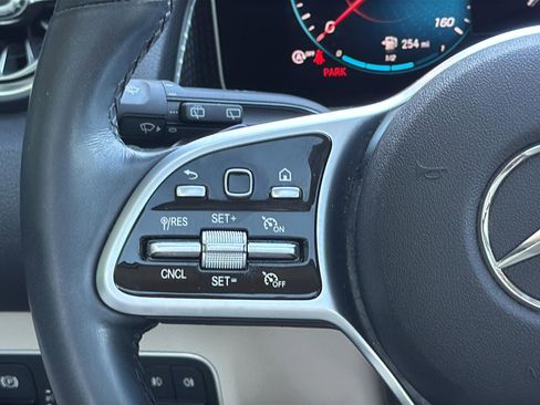 Certified 2020 Mercedes-Benz GLB 250 image 32