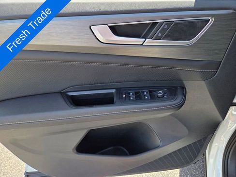 Certified 2025 Volkswagen Atlas Cross Sport SE image 17
