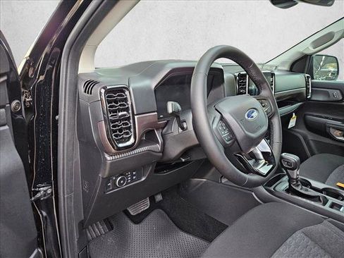New 2025 Ford Ranger XLT image 3