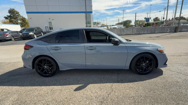Used 2024 Honda Civic Sport image 9