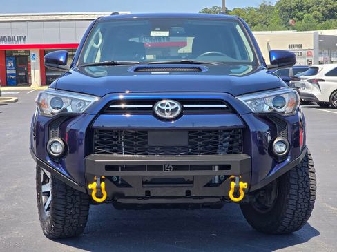 Used 2022 Toyota 4Runner TRD Off-Road AWD/4WD image 3