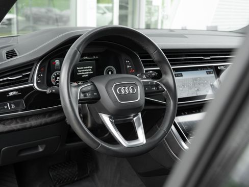 Used 2023 Audi Q7 3.0T Prestige w/ Prestige Package AWD/4WD image 11