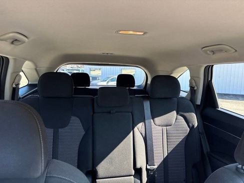 Used 2022 Kia Sorento LX image 37