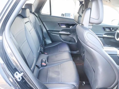 Used 2023 Mercedes-Benz GLC 300 4MATIC image 19