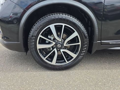 Used 2018 Nissan Rogue SL w/ Premium Package AWD/4WD image 28