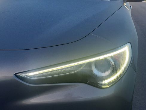 Used 2020 Alfa Romeo Stelvio w/ Nero Edizione image 10