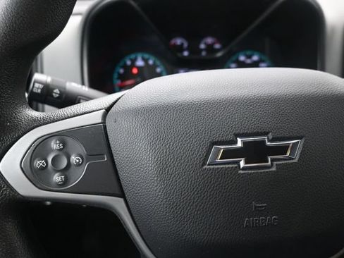 Used 2022 Chevrolet Colorado W/T w/ WT Convenience Package AWD/4WD image 25