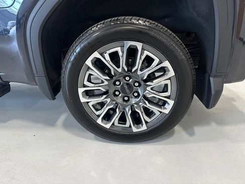 Used 2025 GMC Sierra 1500 Denali Ultimate AWD/4WD image 14