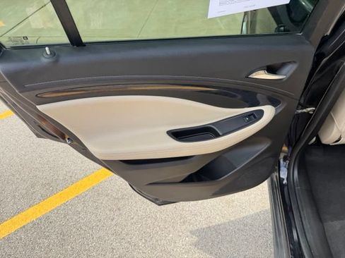 Used 2017 Buick Envision Premium AWD/4WD image 36