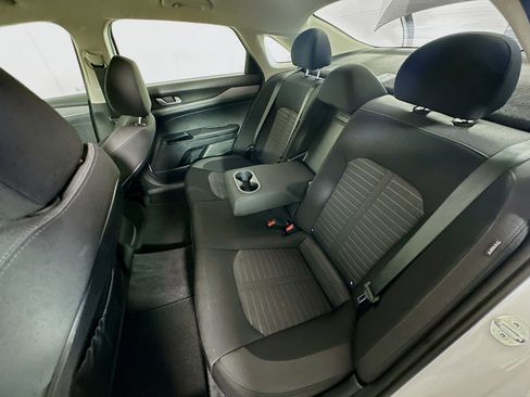 Used 2025 Kia K5 LXS image 25