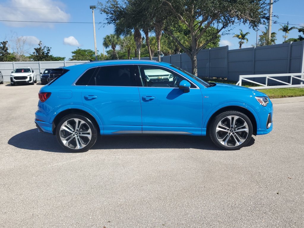 Used 2020 Audi Q3 2.0T Premium Plus w/ Premium Plus Package AWD/4WD image 4