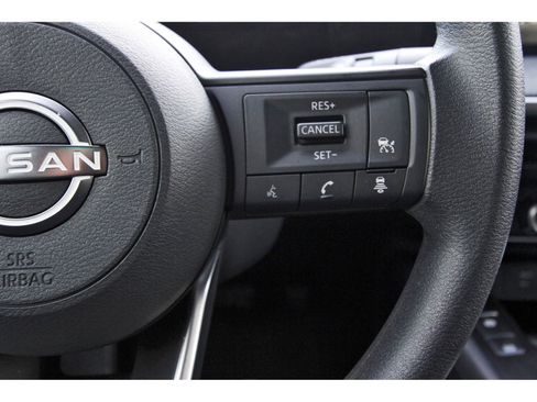 Certified 2025 Nissan Kicks SV FWD image 19