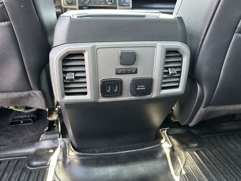 Used 2018 Ford F150 Raptor w/ Equipment Group 802A Luxury AWD/4WD image 23