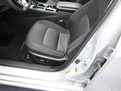 Used 2024 Nissan Altima 2.5 SV image 25