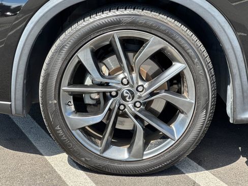 Used 2019 INFINITI QX50 Essential w/ Sensory Package image 47